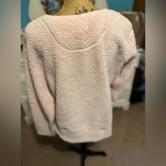 Pink sweater - Picture 2 of 2